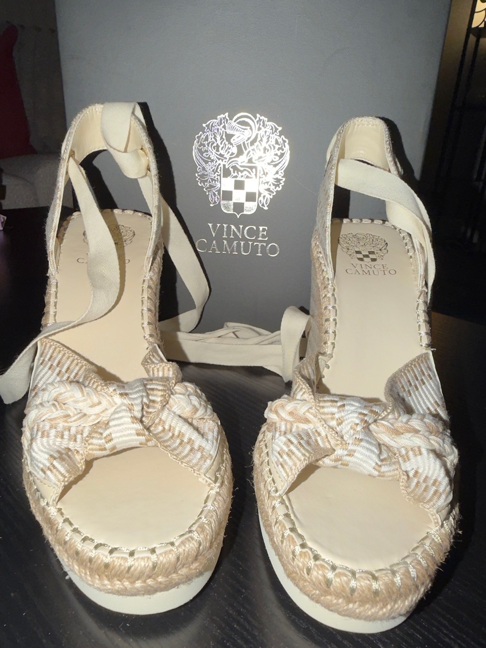 Vince Camuto Bealie Wedge Sandals — Ivory Multi — Size 8.5 — NEW IN BOX